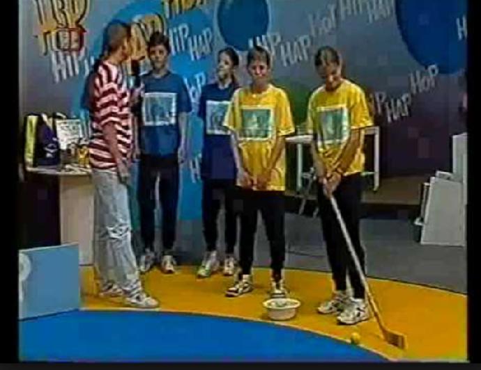 V soutěži Hip Hap Hop proti sobě soutěžily dva týmy v bizarních disciplínách.