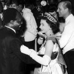 Rok 1961 - při tanci s prezidentem Kwame Nkrumahem během návštěvy Ghany.