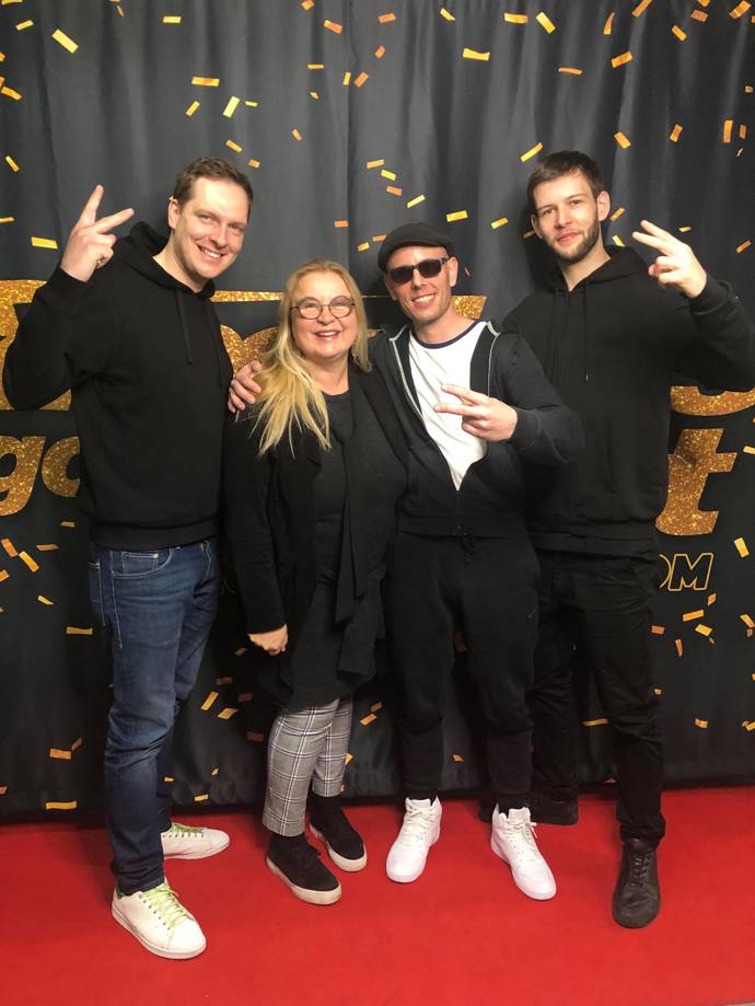 Alex Dowis, jeho tým a Pavlína Moskalyková v Los Angeles.