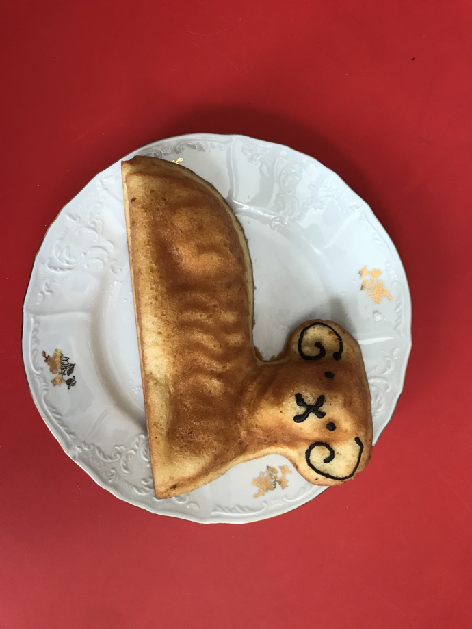 Vzhled 1 - Krásný beránek bez polevy má nádherně vyrýsované tvary a zdobí ho čumáček, oči a rohy z čokolády