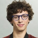 Honza Cina je talentovaný mladý herec a moderátor.