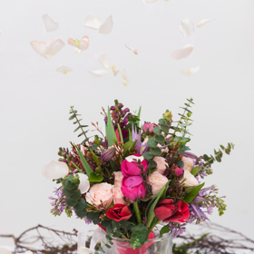 Takhle vypadá trendy svatební květina tohoto roku.