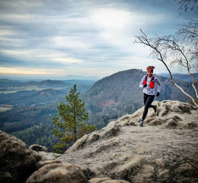 Lenka Vacvalová má běžeckou módu v malíčku.