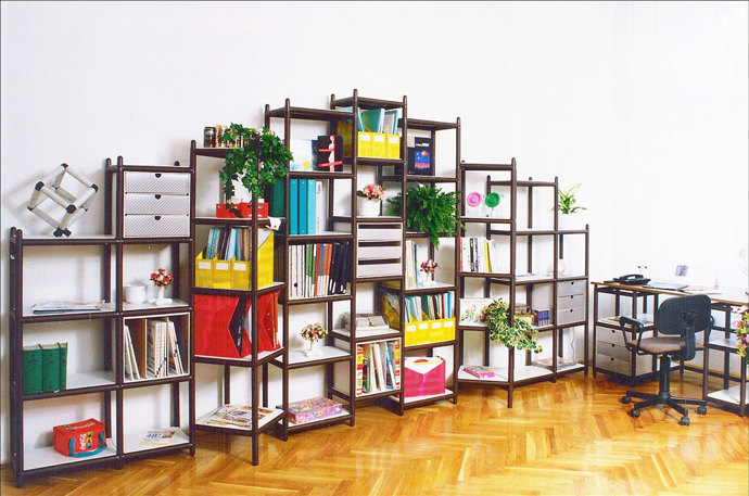 Z papíru si můžete nechat udělat i celou obývací stěnu