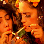 Hit Láska je láska (1992) se do povědomí všech zapsal především díky skutečně originálnímu klipu Filipa Renče, který ve své době vyvolal pobouření