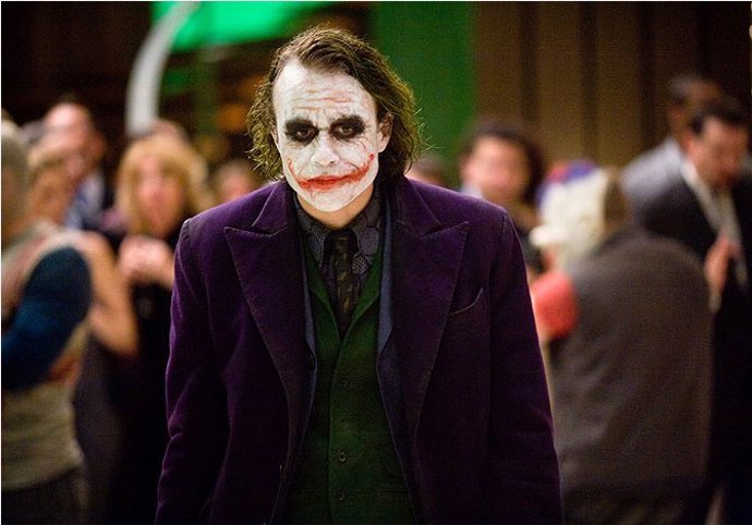 Make up si dělal sám a kostým si také navrhl sám