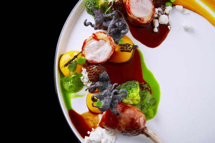 Perlička je klasickou jarní drůbeží.