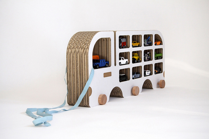 Do dětského pokojíčku je papírový nábytek ideální, nebude vás totiž štvát, když ho děti zničí