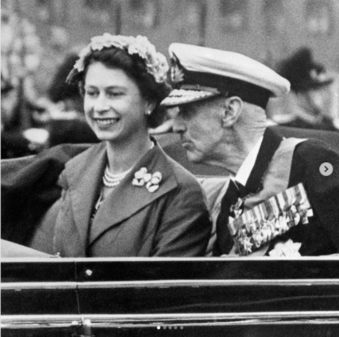 Rok 1955 - v Norsku při své první zahraniční návštěvě.