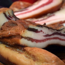 Vůni dodá nádivce slanina