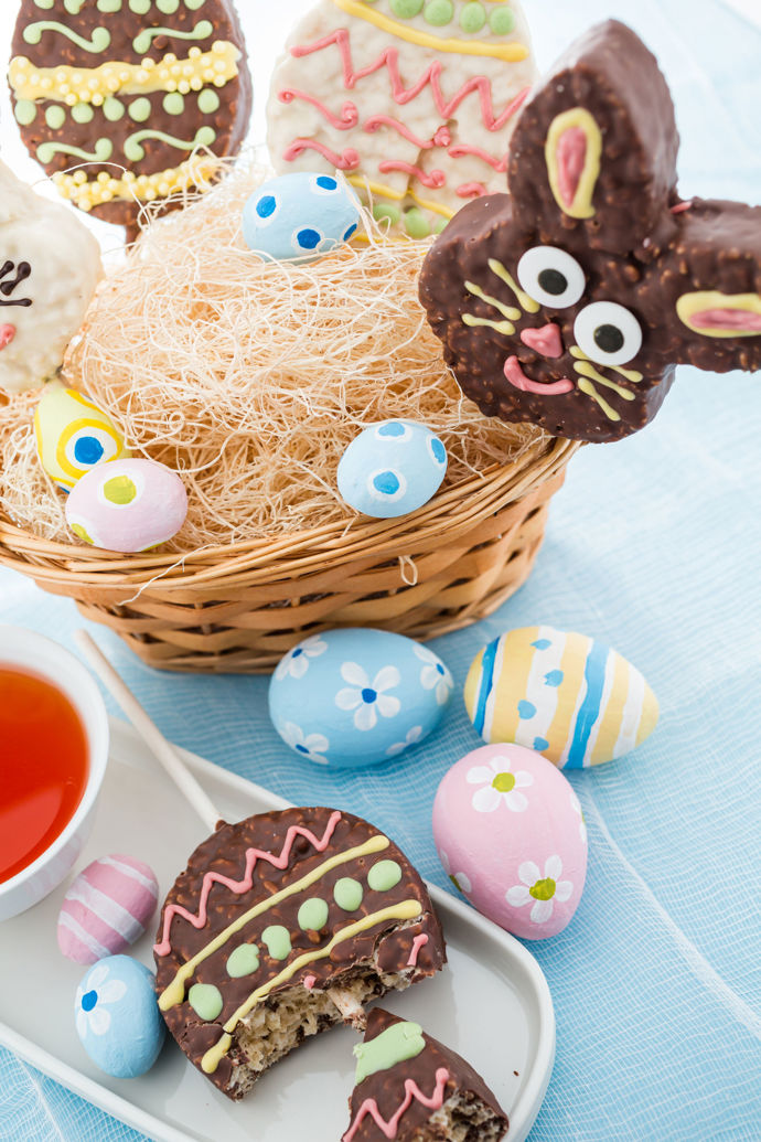 Děti si velikonoční lízátka zamilují.