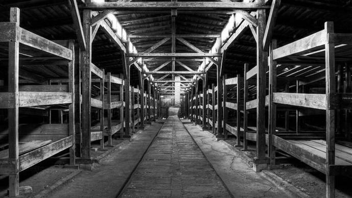 Denní řád v nevěstincích byl děsivý. Každý večer dvě hodiny a celé nedělní odpoledne musely být ženy k dispozici.