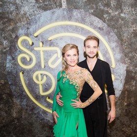 Leona se zúčastnila také taneční soutěže StarDance.