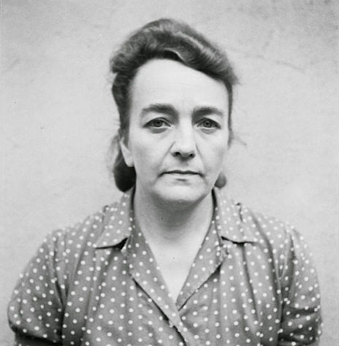 Anna Hempel. V Belsenu skončila v roce 1945. Onemocněla zde tyfem, ale uzdravila se a po válce byla odsouzena k deseti letům vězení.