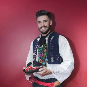 Josef je sexy i v kroji