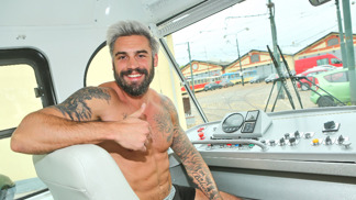 Josef nafotil odvážné fotky v tramvaji T3