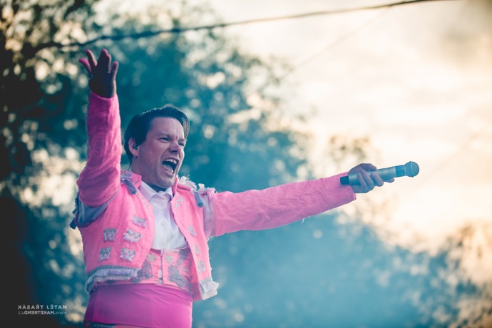 V průběhu studia na střední pedagogické škole se Matěj Ruppert zúčastnil hudebně-soutěžního pořadu „Caruso Show“ a zvítězil.