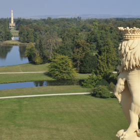 Je to jediný minaret v České republice a také nejvyšší stavba tohoto typu mimo islámské země. 