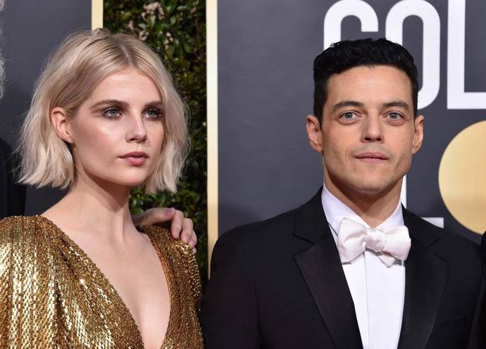 S přítelkyní Lucy Boynton.