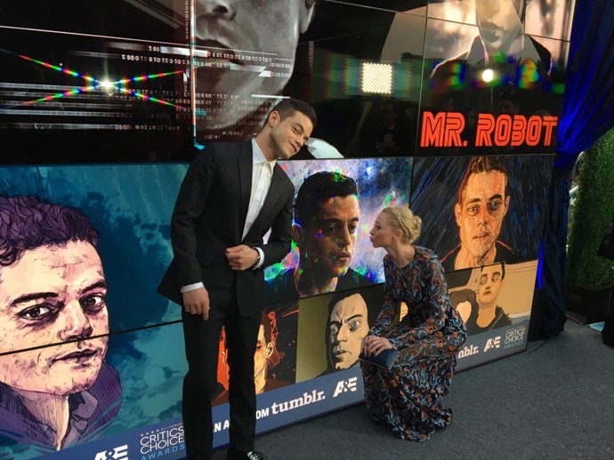 První skutečně velkou rolí ale byla až hlavní role v seriálu Mr. Robot, který měl premiéru 24. června 2015. 