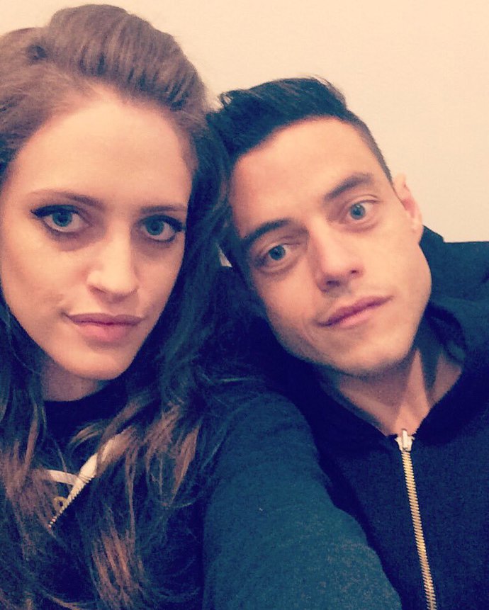 S hereckou kolegyní Carly Chaikin.