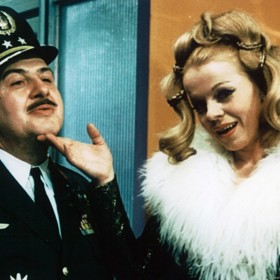 Ve filmu Pane, vy jste vdova! (1970)