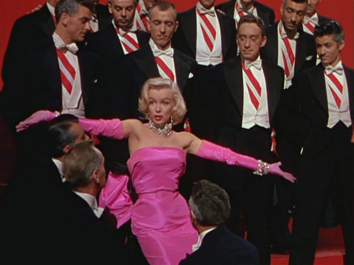 Ve filmu Páni mají radši blondýnky 1953