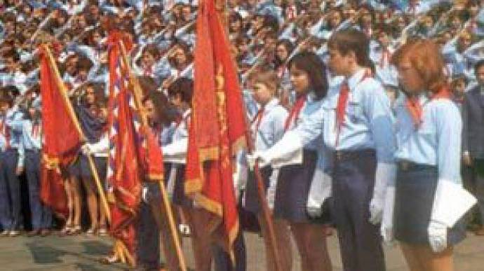 Mladí pionýři na socialistické akci.