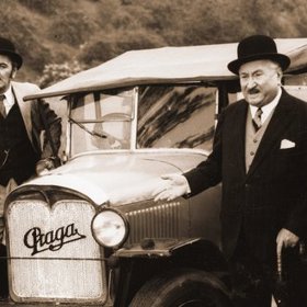 Skutečné jméno rady Vacátka bylo Josef Vaňásek.