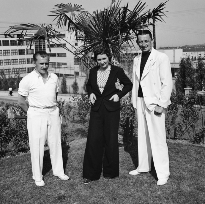 Vlasta s manželkou na dovolené.