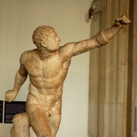 Borgheský gladiátor sochaře Agasiáse.