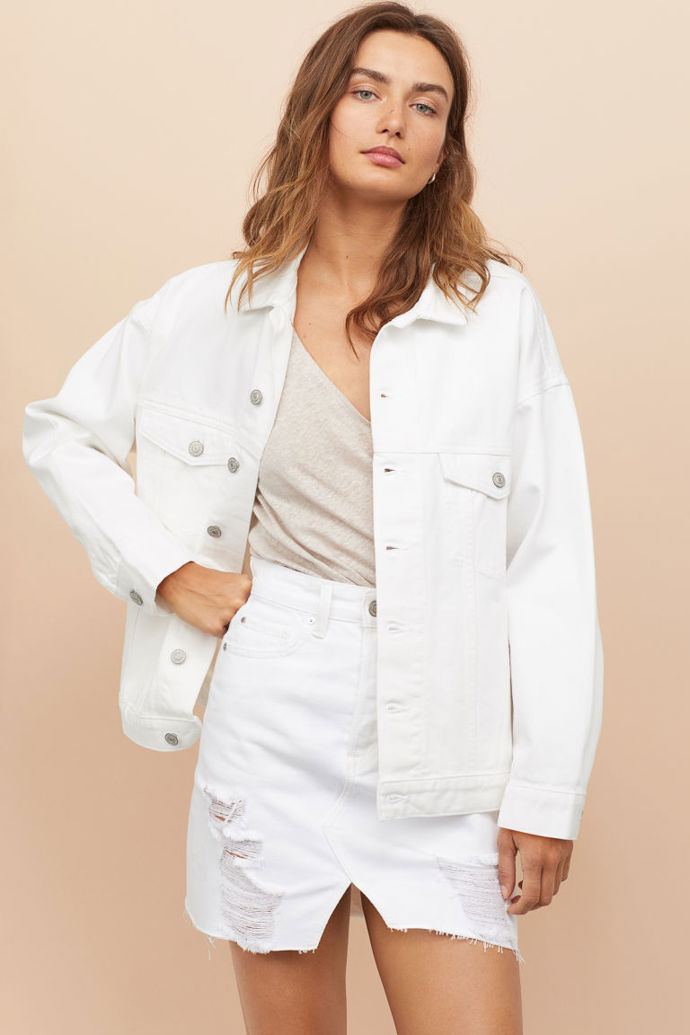 Bílá odrbaná vintage sukně, H&M, 699 Kč