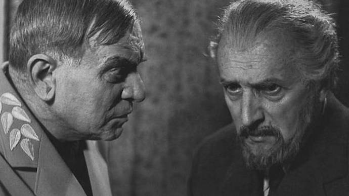 Smolík ve filmu Bílá nemoc.