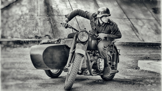 Přes překupníky byly získány stroje, které se snažili sovětští konstruktéři zkopírovat.