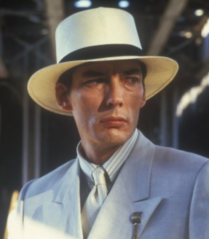 Billy Drago jako Frank Nitti ve snímku Neúplatní.