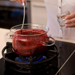 Co dělat s ovocem v létě? Zavařovat!