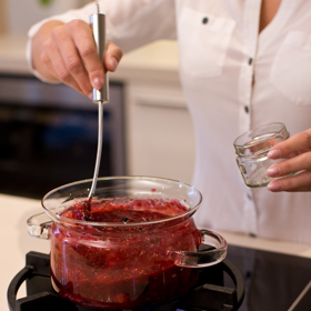 Co dělat s ovocem v létě? Zavařovat!