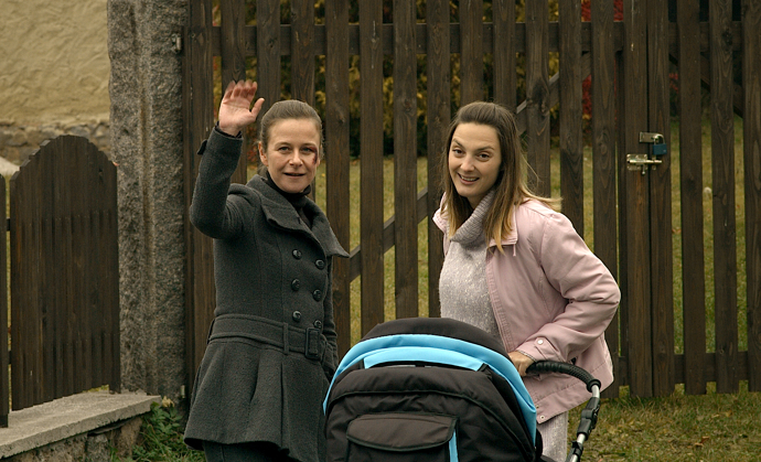 Matka by ho už ráda viděla z domu, to ale nebude tak jednoduché, neboť Luboš to s ženami vůbec neumí