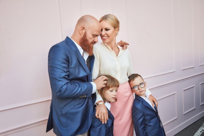 Rodina Simony Krainové se stala tváří nové kolekce Bernhardt.