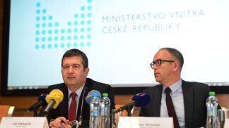 Ministr vnitra Jan Hamáček a náměstek Jaroslav Strouhal se pochlubili úspěšným fungováním eObčanky.