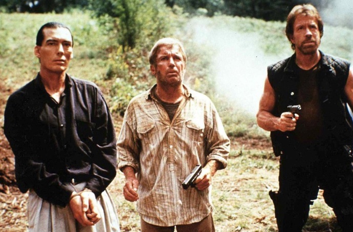 Drago ve snímku Delta Force 2: Kolumbijská spojka, kde si zahrál po boku Chucka Norrise.