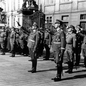Řídil se heslem, že: „Čech v tomhle prostoru už nemá koneckonců co pohledávat.“