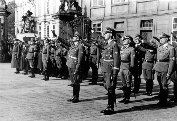 Řídil se heslem, že: „Čech v tomhle prostoru už nemá koneckonců co pohledávat.“