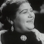 Od roku 1928 až do roku 1940 byla členkou Národního divadla v Praze. Zde ztvárnila celou řadu krásných charakterních rolí. Hostovala rovněž v dalších divadlech, např. Dělnickém divadle na Kladně, v pražském Intimním divadle, v Divadle na Vinohradech, v plzeňském a Východočeském divadle.