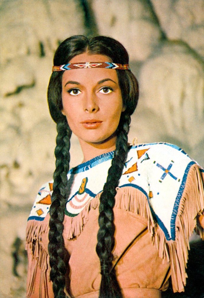 Když natáčela německá herečka Karin Dor roli Ribany, docházela na chemoterapii