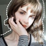 Bianca Devins byla mladá a úspěšná influencerka na sociální síti Instagram, kterou v noci ze 13. na 14. července 2019 zavraždil její přítel.