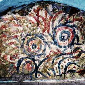 Na hradě dodnes najdeme záhadné pohanské kresby.