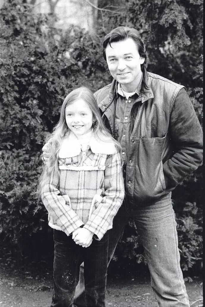 Dceru Karel Gott tajil, první informace o její existenci odhalili novináři v tehdejším západním Německu, kde Mistr často koncertoval.