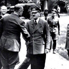 Měl na něj navazovat státní převrat, přičemž spiklenci doufali, že se jim poté podaří vyjednat mír se západními spojenci. 