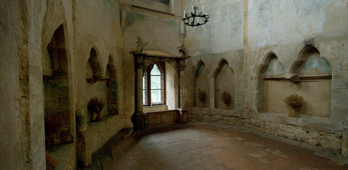 Na nejděsivějším místě byla vybudována tato kaple, aby zabránila vylétání ďáblů z pekla.
